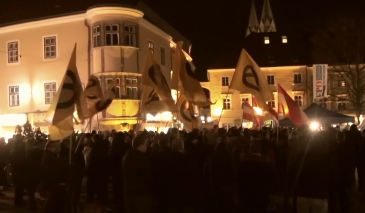 Kundgebung Wiener Neusstadt 25.2.16 mit Identitären (Screenshot Video Youtube Esterreicherr)