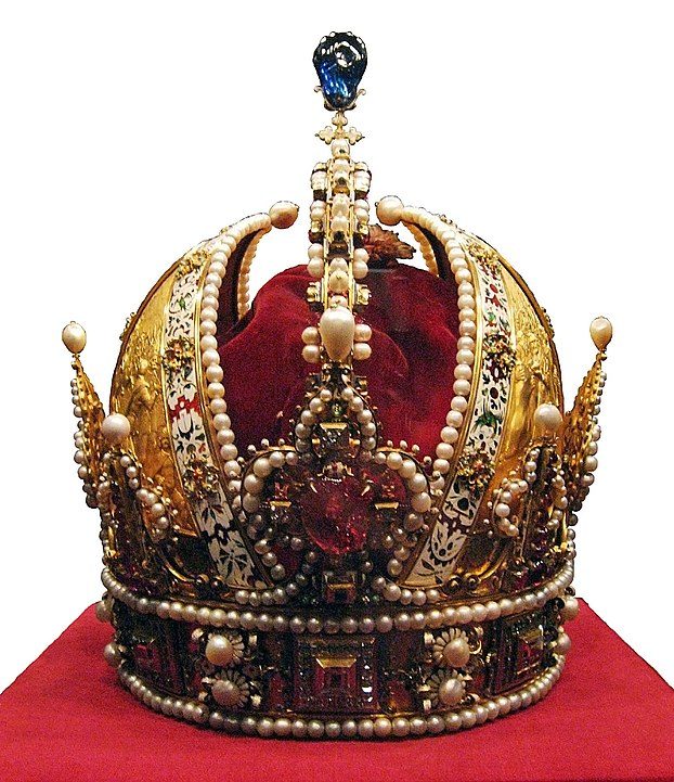die Habsburger-Krone im Logo des St. Georgs-Orden (© wikipedia)