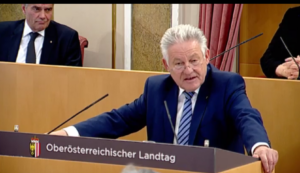 Für Landeshauptmann Pühringer ist betreffend der Vermietung an die Burschis&Co vorerst "alles roger"
