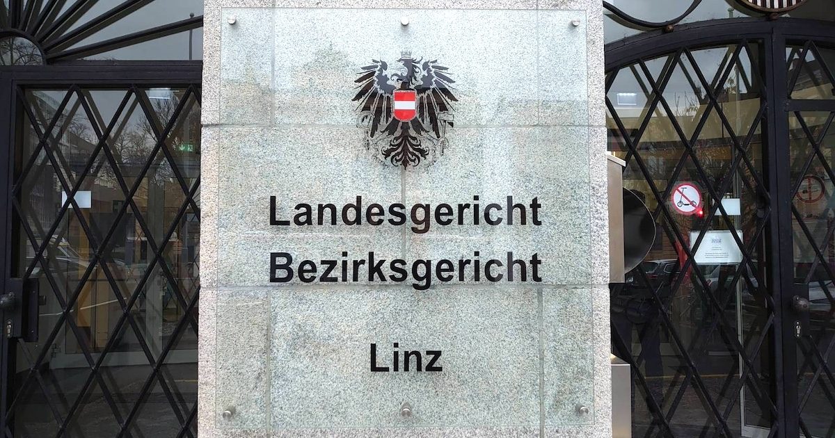 Landesgericht Linz, Tafel (@ SdR)