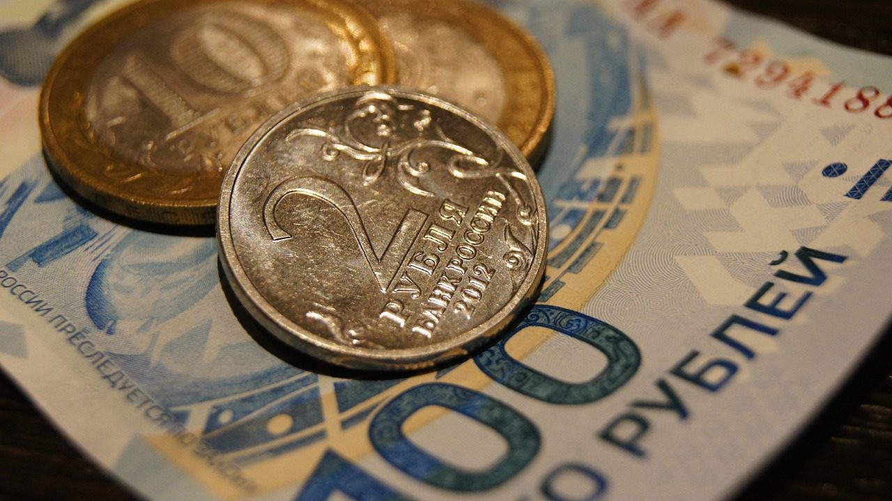 Rubel (Symbolbild; pixabay Klemenchukov)