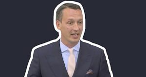 Matthias Helferich (Screenshot Mediathek Deutscher Bundestag 22.5.25; Nachbearbeitung SdR)