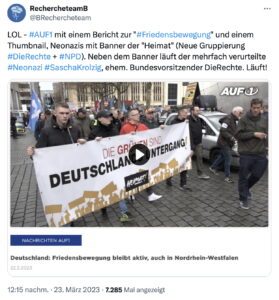 RechercheteamB LOL - #AUF1 mit einem Bericht zur "#Friedensbewegung" und einem Thumbnail, Neonazis mit Banner der "Heimat" (Neue Gruppierung #DieRechte + #NPD). Neben dem Banner läuft der mehrfach verurteilte #Neonazi #SaschaKrolzig, ehem. Bundesvorsitzender DieRechte. Läuft! (Screenshot Twitter 23.3.23)