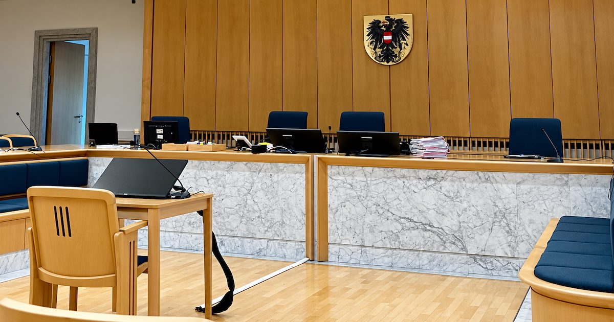 Schwurgerichtssaal Landesgericht Steyr (Foto Phil: G. 2.9.26)