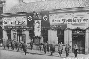 "Heil und Sieg dem Volkskanzler" Bräuhaus, Gentzgasse Wien (1933; ÖNB)
