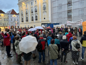 Mahnwache gegen Rechtsextremismus in Wels, 15.9.22 (© Antifa Wels)