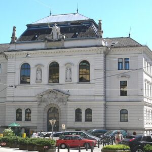 Landesgericht Salzburg (Wikipedia)
