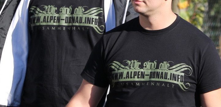 Ã–sterreicher in Ostritz (13.10.18) mit alpen-donau.info-Shirts (Â© pixelarchiv.org)